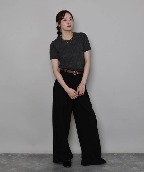 J by blue(ジェイバイブルー)の「カシミヤ混ケーブルニット(ニット/セーター・レディース・ベージュ/チャコールグレー/ブラック・MEDIUM)」の20枚目の写真