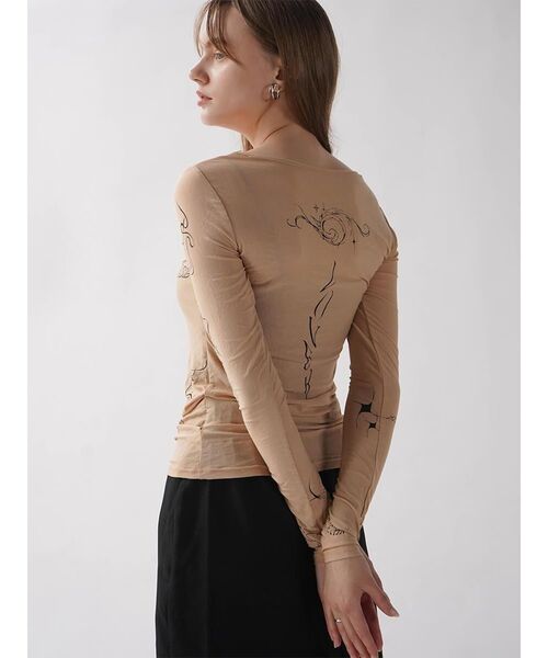 :ETHROF（イーサオブ）の「TATTO PRINT SHEER TOPS（Tシャツ/カットソー・レディース・ブラック/ベージュ・MEDIUM）」の6枚目の写真