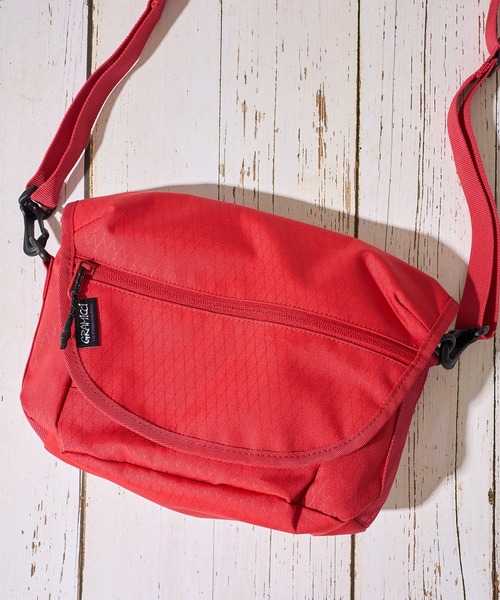 Gramicci(グラミチ)の「【GRAMICCI/グラミチ】CORDURA MULTI SIDE BAG / コーデュラナイロン マルチショルダーバッグ(ショルダーバッグ・レディース・ブルー/レッド/オリーブ/ブラック・FREE)」の2枚目の写真