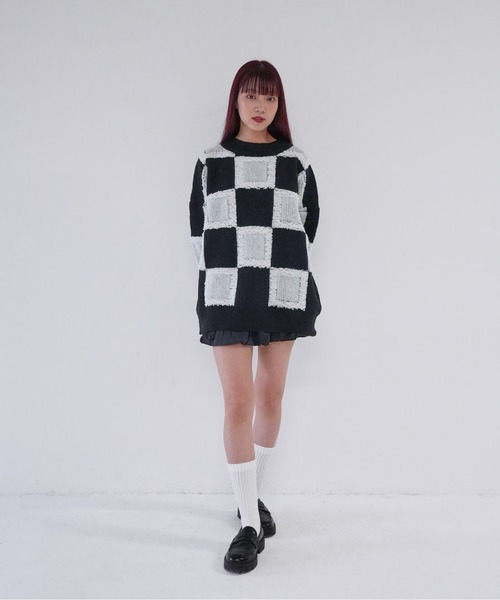 Uenui(ウニュイ)の「【 cunii 】 checkered cube knit top(ニット/セーター・レディース・イエロー/ブルー/ホワイト・FREE)」の14枚目の写真