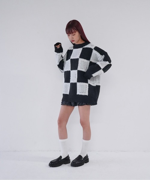 Uenui(ウニュイ)の「【 cunii 】 checkered cube knit top(ニット/セーター・レディース・イエロー/ブルー/ホワイト・FREE)」の17枚目の写真