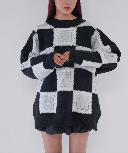 Uenui(ウニュイ)の「【 cunii 】 checkered cube knit top(ニット/セーター・レディース・イエロー/ブルー/ホワイト・FREE)」の7枚目の写真
