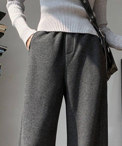 cammie(キャミー)の「裾スリットデザインスエットパンツ(その他パンツ・レディース・ブラック/ベージュ・M/L)」の5枚目の写真