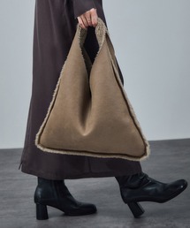 HELEN MOORE（ヘレンムーア）の「【HELEN MOORE（ヘレンムーア）】フェイクムートンリバーシブルバッグ（トートバッグ）」