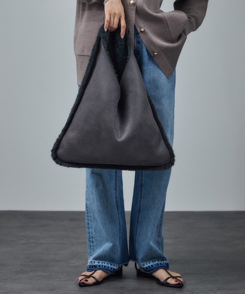 HELEN MOORE（ヘレンムーア）】フェイクムートンリバーシブルバッグ