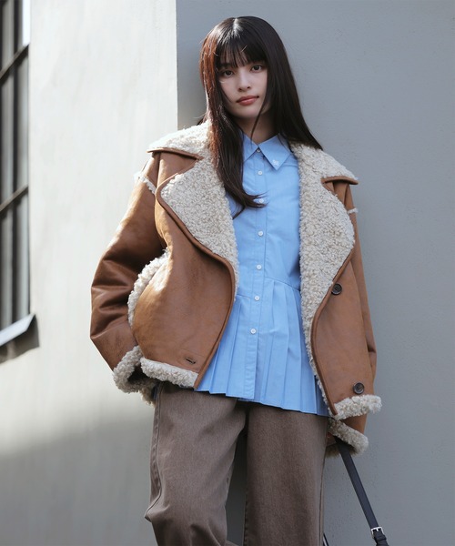 VIS（ビス）の「フェイクムートンジャケット（ブルゾン・レディース・ブラウン/キャメル・FREE）」の3枚目の写真