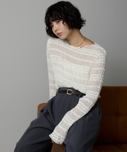 SOTT(ソット)の「Lace Sheer Frill Top / レースシアーフリルトップス(シャツ/ブラウス・レディース・アイボリー/ブラック・FREE)」の2枚目の写真