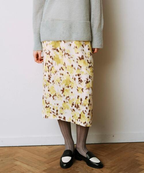 フラワーギャザータイトスカート