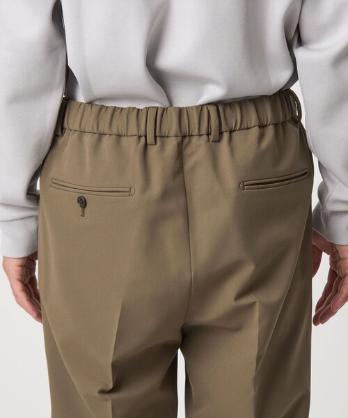 green label relaxing（グリーンレーベルリラクシング）の「A+ PERTEX UNLIMITED リラックス イージー 1プリーツ スラックス -ストレッチ-（スラックス・メンズ・ブラック/ブラウン系・M/L/S/XL）」の9枚目の写真