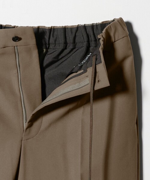 green label relaxing（グリーンレーベルリラクシング）の「A+ PERTEX UNLIMITED リラックス イージー 1プリーツ スラックス -ストレッチ-（スラックス・メンズ・ブラック/ブラウン系・M/L/S/XL）」の20枚目の写真