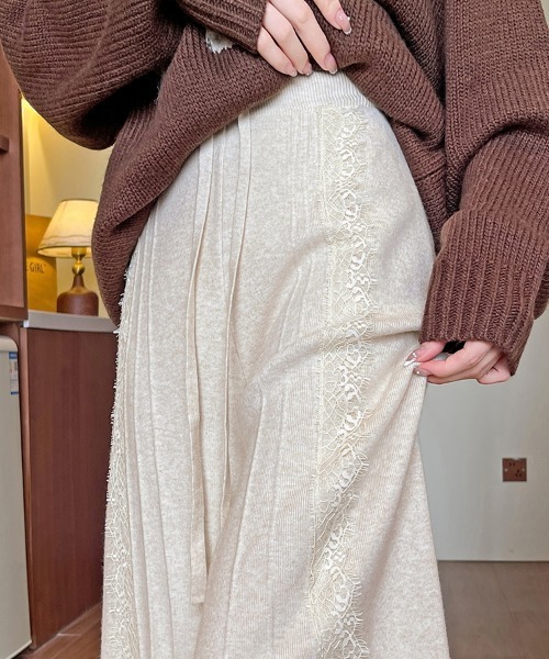 ONEP STAR(ワンピスター)の「レースサイドプリーツ編みワイドパンツ(その他パンツ・レディース・ベージュ/ブラック/オフホワイト・FREE)」の12枚目の写真