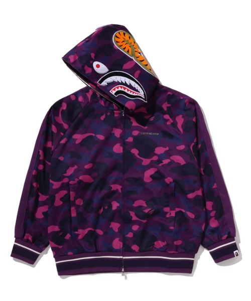 A BATHING APE（アベイシングエイプ）の「COLOR CAMO SHARK RELAXED