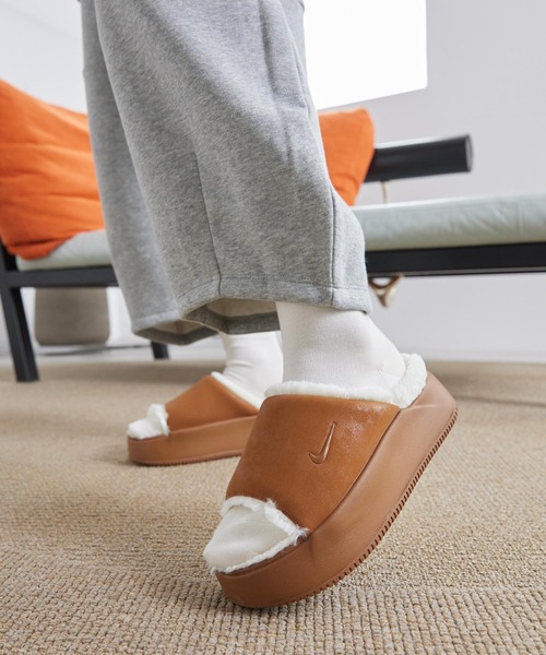 ナイキ カーム エレベーション ファー ウィメンズスライド