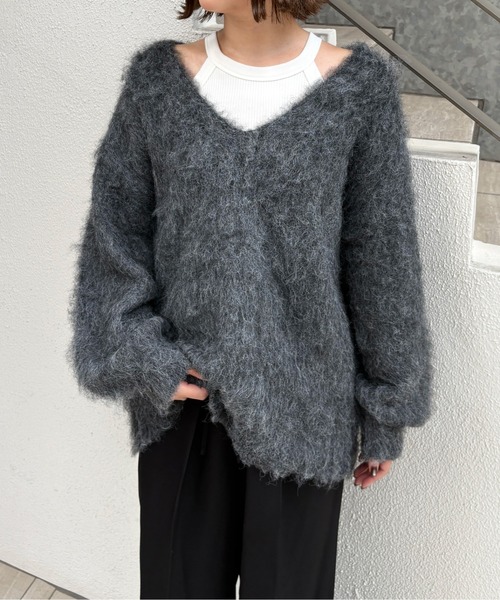 SOELA（ソエラ）の「【INGNI  SOELA】ミックスシャギーVネックニット／WEB限定（ニット/セーター・レディース・チャコールグレー/カーキ/ライトベージュ・M）」の4枚目の写真