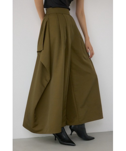 AZUL by moussy(アズールバイマウジー)の「【PLUS】ドレープワイドパンツ(スラックス・レディース・ブラック/カーキ・SMALL/MEDIUM)」の1枚目の写真