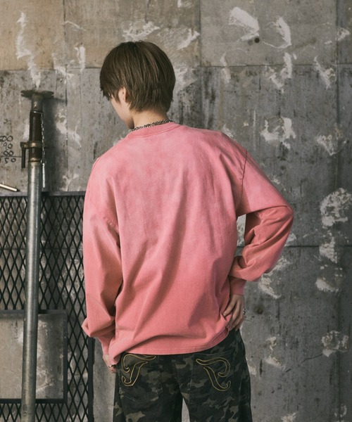 ILL'S(イルズ)の「フェード加工刺繍ロンT(Tシャツ/カットソー・メンズ・ブラック/ピンク・L/M)」の6枚目の写真