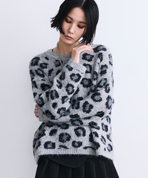 MONOe（モノエ）の「ヒョウ柄オーバープルオーバー（ニット/セーター）」
