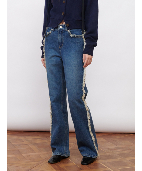 Kijun(キジュン)の「Raw Edge Trimmed Jeans Blue(デニムパンツ・レディース・その他・SMALL)」の2枚目の写真