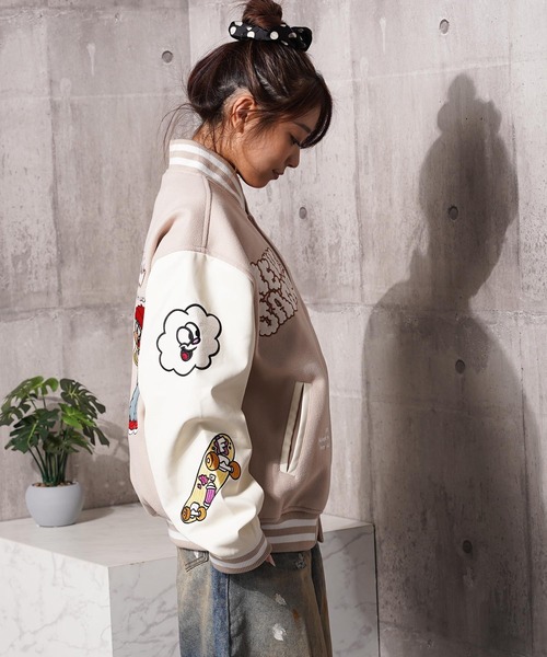 1111clothing(ワンフォークロージング)の「NEW JACK スタジアムジャンパー / NEW JACK Stadium Jumper(スタジャン・メンズ・ベージュ/ネイビー/ブラック・L/M)」の15枚目の写真