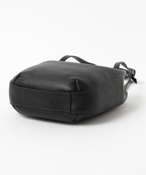 Daniel&Bob(ダニエルアンドボブ)の「Daniel & Bob / HOBO-25 ALCE ACCOPIATO レザー バッグ(トートバッグ・メンズ・ブラック/グレー・ONE SIZE)」の5枚目の写真