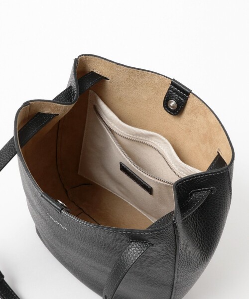 Daniel&Bob(ダニエルアンドボブ)の「Daniel & Bob / HOBO-25 ALCE ACCOPIATO レザー バッグ(トートバッグ・メンズ・ブラック/グレー・ONE SIZE)」の10枚目の写真