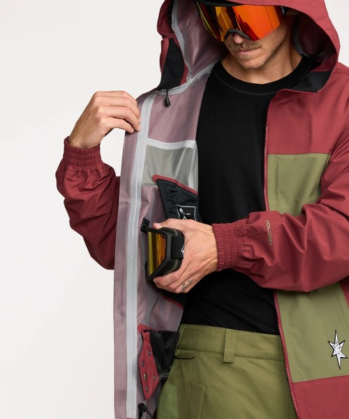 VOLCOM(ボルコム)の「VOLCOM ARTHUR 3L JACKET/ボルコムスキースノーボードウェア(ジャケット)(その他アウター・メンズ・エンジ/オリーブ/イエロー系その他・SMALL/MEDIUM/LARGE/X-LARGE)」の4枚目の写真