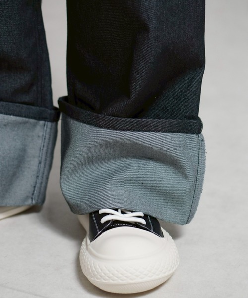 Chikashitsu +(チカシツプラス)の「【Chikashitsu +】roll-up balloon denim pants / 【チカシツプラス】ロールアップバルーンデニムパンツ(デニムパンツ・メンズ・ブルー/ブラック・M/L)」の12枚目の写真