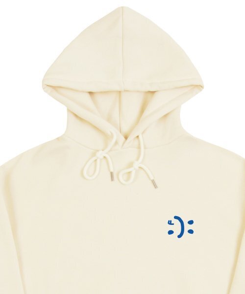 GRAVER（グレーバー）の「[UNISEX]スモールダブルドローイングスマイルフードパーカー_クリーム（パーカー・レディース・アイボリー・SMALL/MEDIUM/LARGE/X-LARGE）」の3枚目の写真