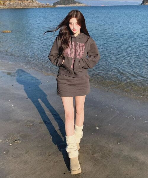 Midnight Move(ミッドナイトムーブ)の「like hood (beige)(パーカー・レディース・その他・FREE)」の6枚目の写真