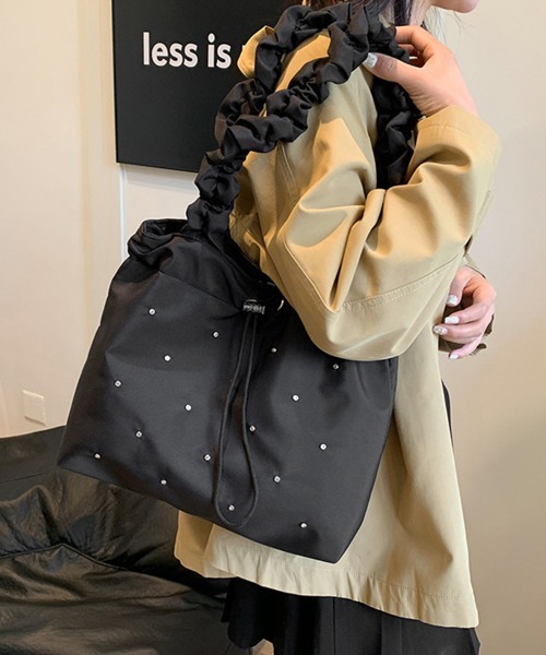 Miniministore(ミニミニストア)の「トートバッグ ラインストーン ナイロン(トートバッグ・レディース・クリーム/ブラック・FREE)」の4枚目の写真
