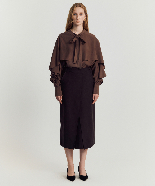 MAYVERU（メイバーユー）の「Nadi Cape Blouse _ Brown（シャツ/ブラウス・レディース・その他・FREE）」の3枚目の写真