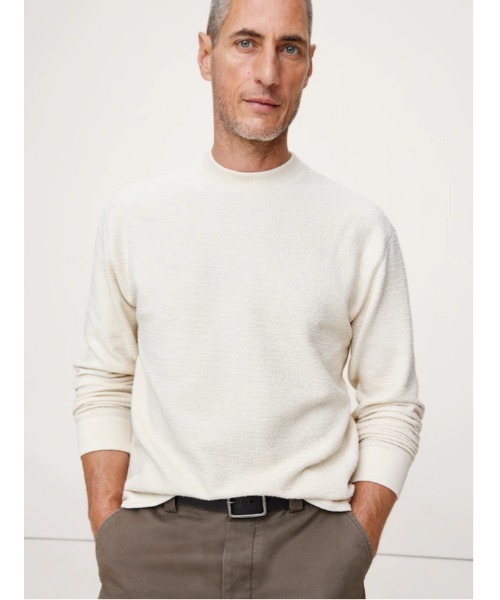 Banana Republic（バナナリパブリック）の「リラックス ジャージーコットン クルーネックTシャツ（Tシャツ/カットソー・メンズ・アイボリー/ネイビー/カーキ・S/L/M/XL）」の2枚目の写真