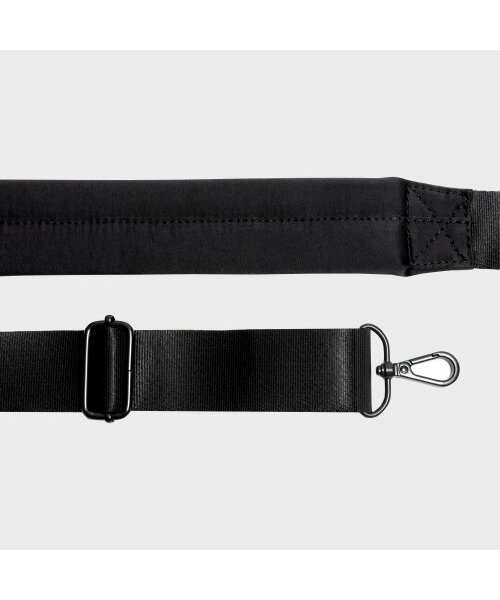 KANEITEI(カネイテイ)の「MONDO BRIEFCASE (BLACK) / RECYCLED(ビジネスバッグ・レディース・ブラック・FREE)」の7枚目の写真