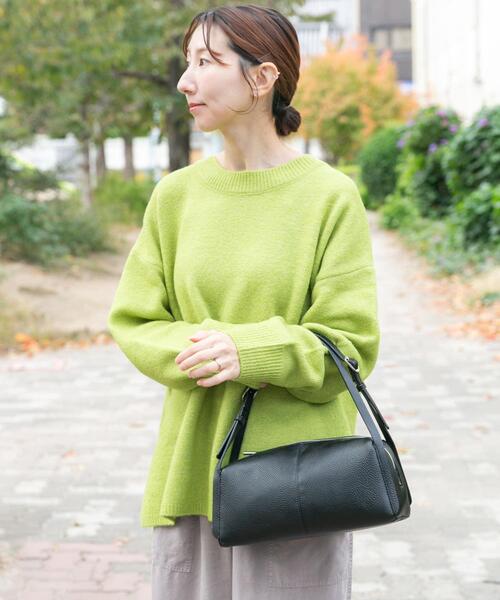 ITEMS URBANRESEARCH（アイテムズ アーバンリサーチ）の「サイドスリットニットプルオーバー（ニット/セーター・レディース・チャコールグレー/オレンジ/グリーン系その他/ブルー・FREE）」の7枚目の写真