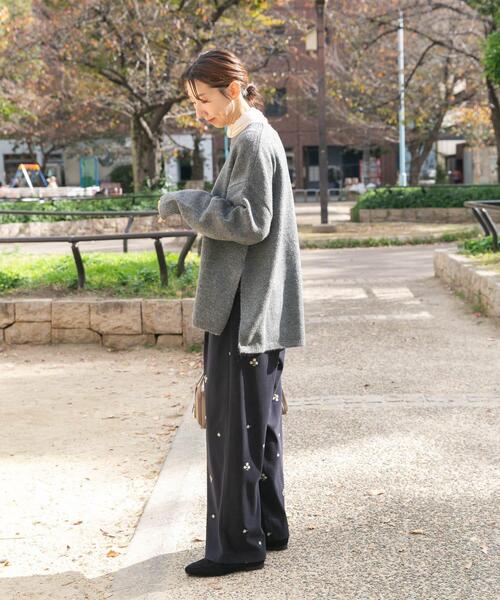 ITEMS URBANRESEARCH（アイテムズ アーバンリサーチ）の「サイドスリットニットプルオーバー（ニット/セーター・レディース・チャコールグレー/オレンジ/グリーン系その他/ブルー・FREE）」の16枚目の写真