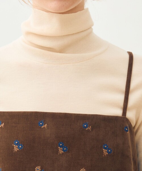 TOMORROWLAND collection(トゥモローランドコレクション)の「フルーロンベル キャミソールトップス(その他トップス・レディース・ブラウン系その他・36)」の6枚目の写真