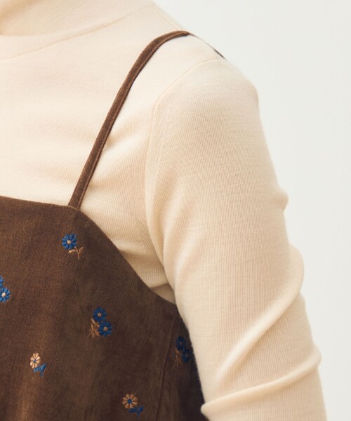 TOMORROWLAND collection(トゥモローランドコレクション)の「フルーロンベル キャミソールトップス(その他トップス・レディース・ブラウン系その他・36)」の8枚目の写真