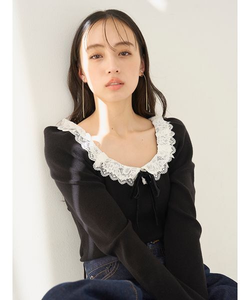 SNIDEL(スナイデル)の「【USAGIONLINE/ZOZOTOWN限定】フリルネックニットプルオーバー(ニット/セーター・レディース・ブラック・F)」の11枚目の写真