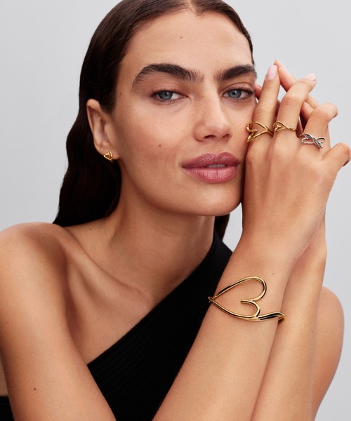 PANDORA(パンドラ)の「オーガニカリー シェイプド ハート スモール シルバー リング(リング・レディース・シルバー・60/58/56/54/52/50/48)」の5枚目の写真