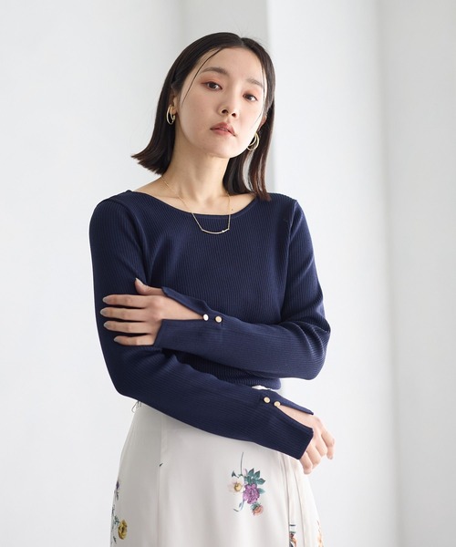 Andemiu(アンデミュウ)の「ソデスリットボートニット638382(ニット/セーター・レディース・ネイビー/グレー/オフホワイト/グリーン・FREE)」の4枚目の写真