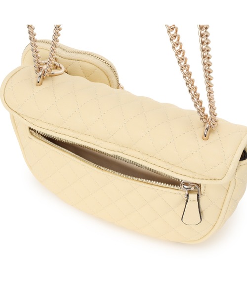 Guess(ゲス)の「ATABEY Convertible Xbody Flap ショルダーバッグ (ショルダーバッグ・レディース・イエロー/グリーン/ブラック/オフホワイト・ONE SIZE)」の17枚目の写真