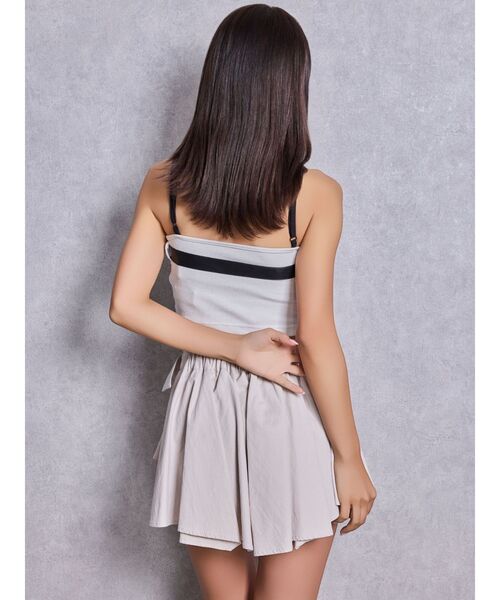 GYDA（ジェイダ）の「GYDAフロントクロスラメテレコビスチェ（キャミソール・レディース・ブラック/ブルー/オフホワイト・FREE）」の12枚目の写真