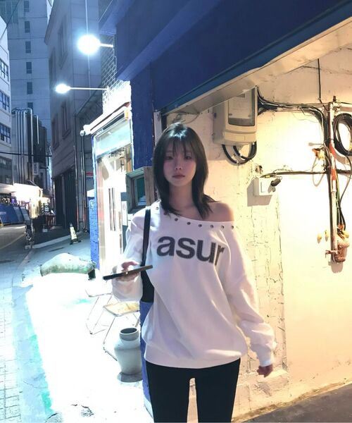 as you are(アズユーアー)の「AU ワンショルダーボートネック スウェット ホワイト(スウェット・レディース・その他・OS)」の11枚目の写真
