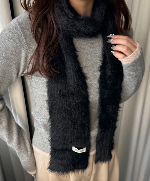 apres jour mignon（アプレジュールミニョン）の「【apresjour mignon×ARIAZ】ニットマフラー（ストール/ショール・レディース・オフホワイト/ブラック・ONESIZE）」の6枚目の写真