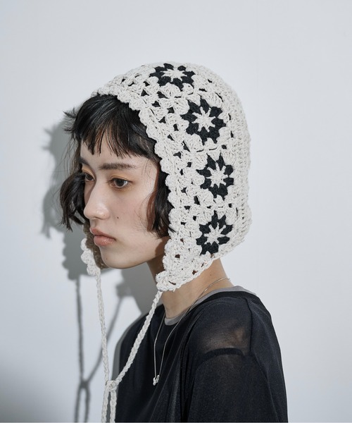 THE YOn（ザヨン）の「クロシェニットビーニー（ニットキャップ/ビーニー・レディース・ブラック/アイボリー・FREE）」の3枚目の写真