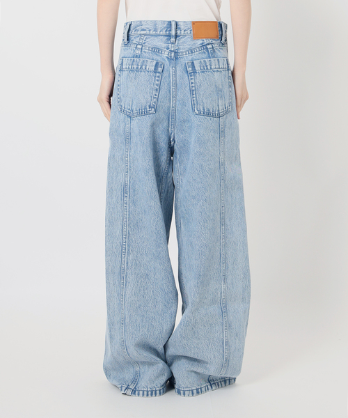 IENA LA BOUCLE（イエナラブークル）の「IENA LA BOUCLE ソフトデニムシルエットパンツ（デニムパンツ・レディース・ライトブルー・40/38/36/34）」の6枚目の写真