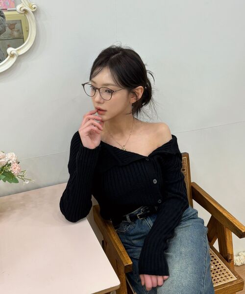 DAMISH(ダミシュ)の「ハイネックサイドボタンカーディガン_ブラック(カーディガン/ボレロ・レディース・ブラック・FREE)」の2枚目の写真
