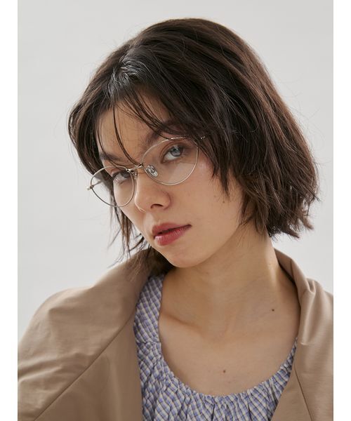emmi(エミ)の「キャットアイメタルフレームメガネ(メガネ・レディース・シルバー・F)」の1枚目の写真