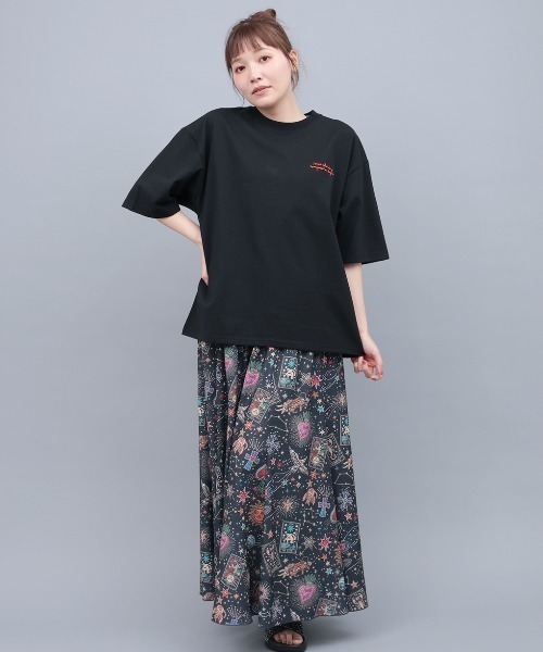 チチカカ(チチカカ)の「メキシコタイルプリントTシャツ【ユニセックス】(Tシャツ/カットソー・メンズ・ブラック/ホワイト・MEDIUM/LARGE)」の5枚目の写真