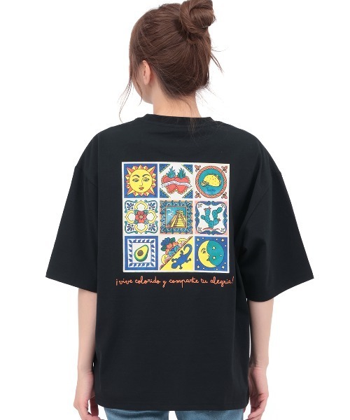 チチカカ(チチカカ)の「メキシコタイルプリントTシャツ【ユニセックス】(Tシャツ/カットソー・メンズ・ブラック/ホワイト・MEDIUM/LARGE)」の8枚目の写真